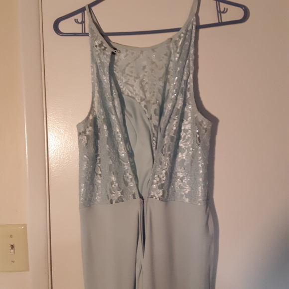Dress - Picture 4 of 4